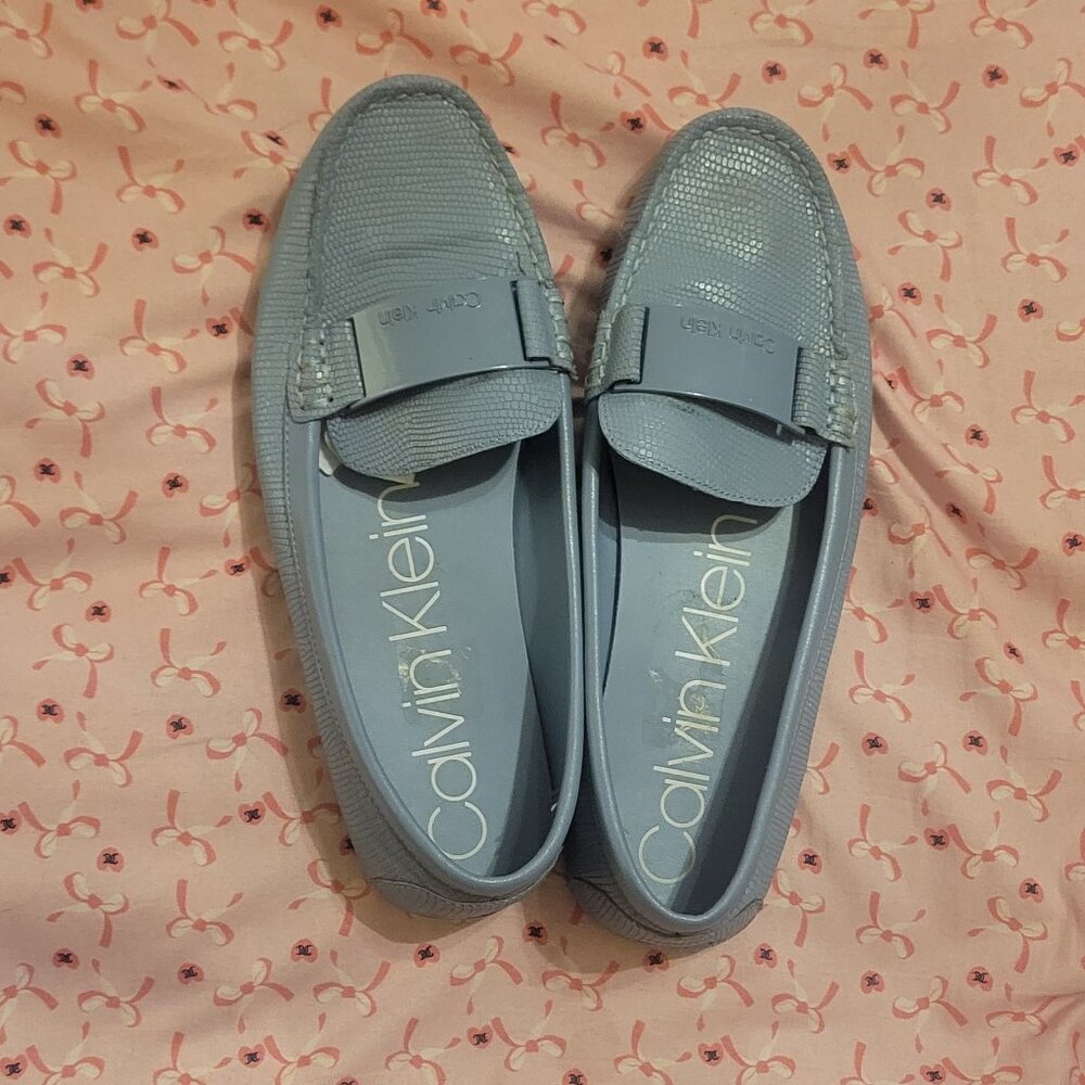 Shoes - Picture 2 of 3